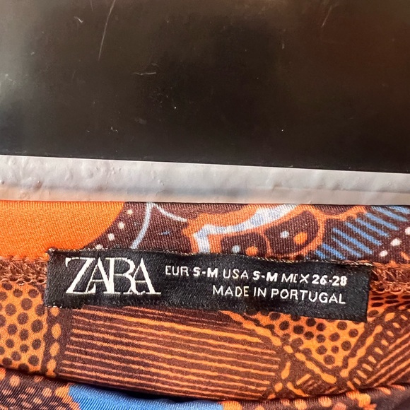 Zara mini skirt - Picture 3 of 4